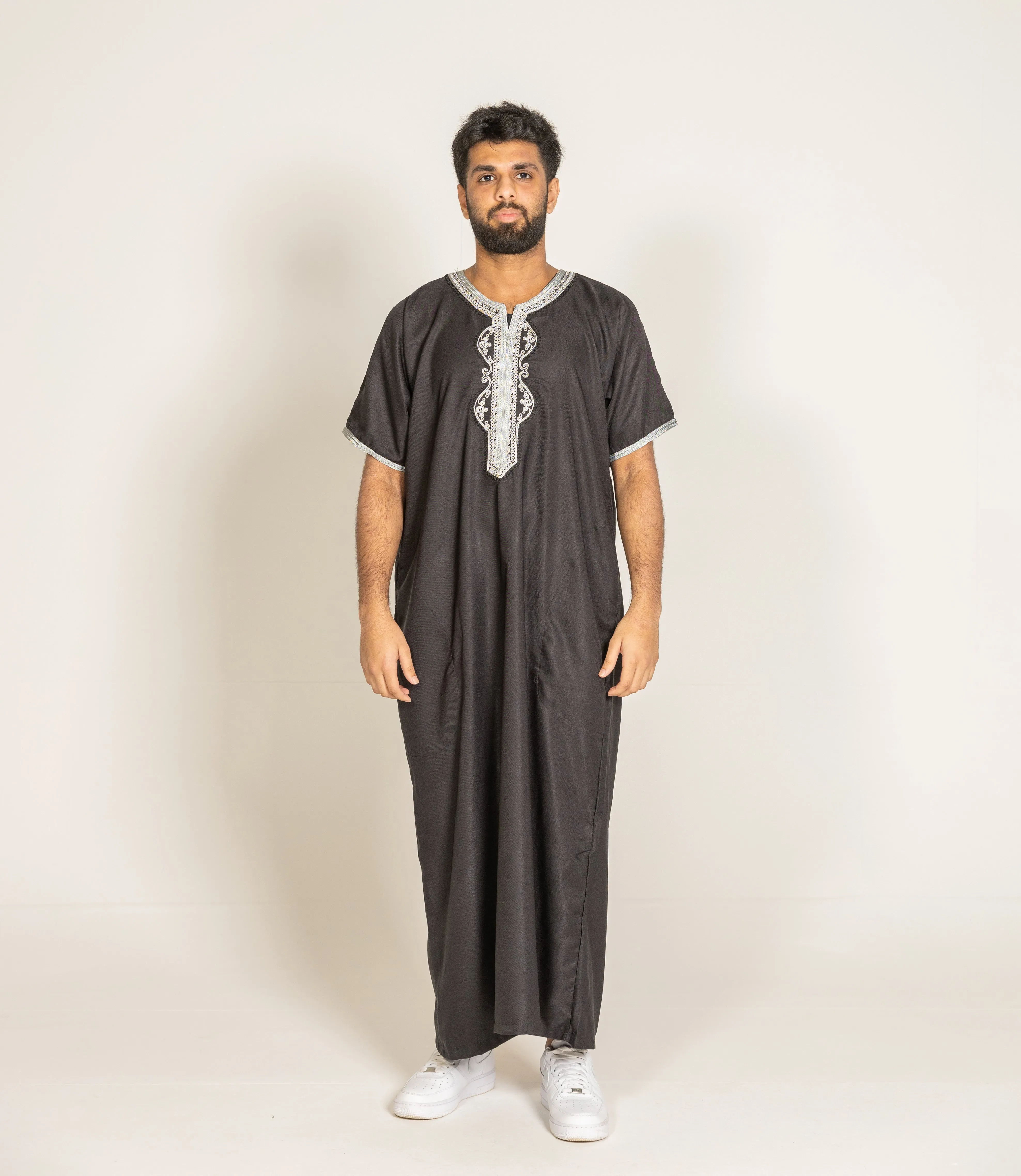 Black Moroccan Thobe / Jubba with Silver Embroidery Half Sleeves Size 56