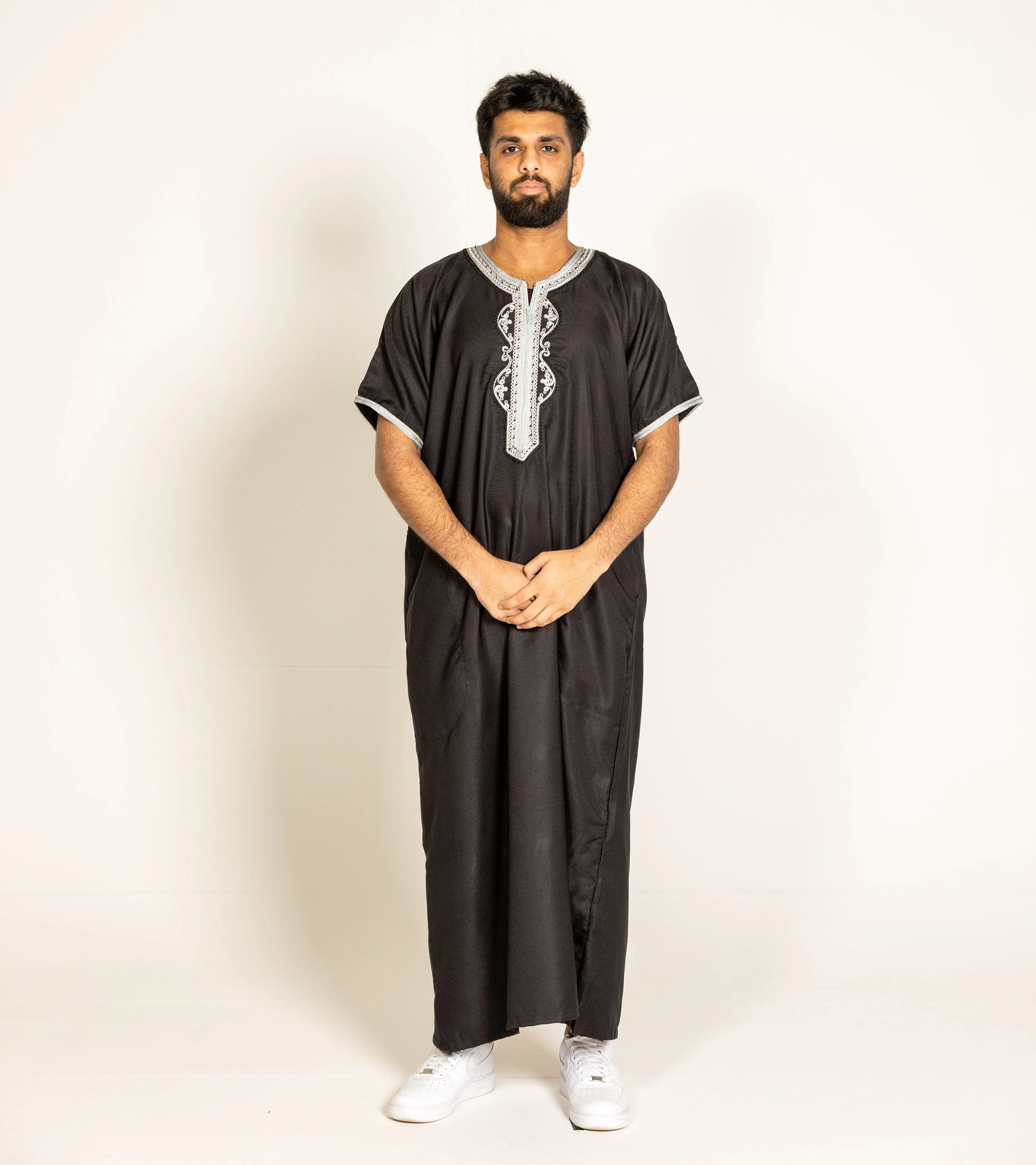 Black Moroccan Thobe / Jubba with Silver Embroidery Half Sleeves Size 56