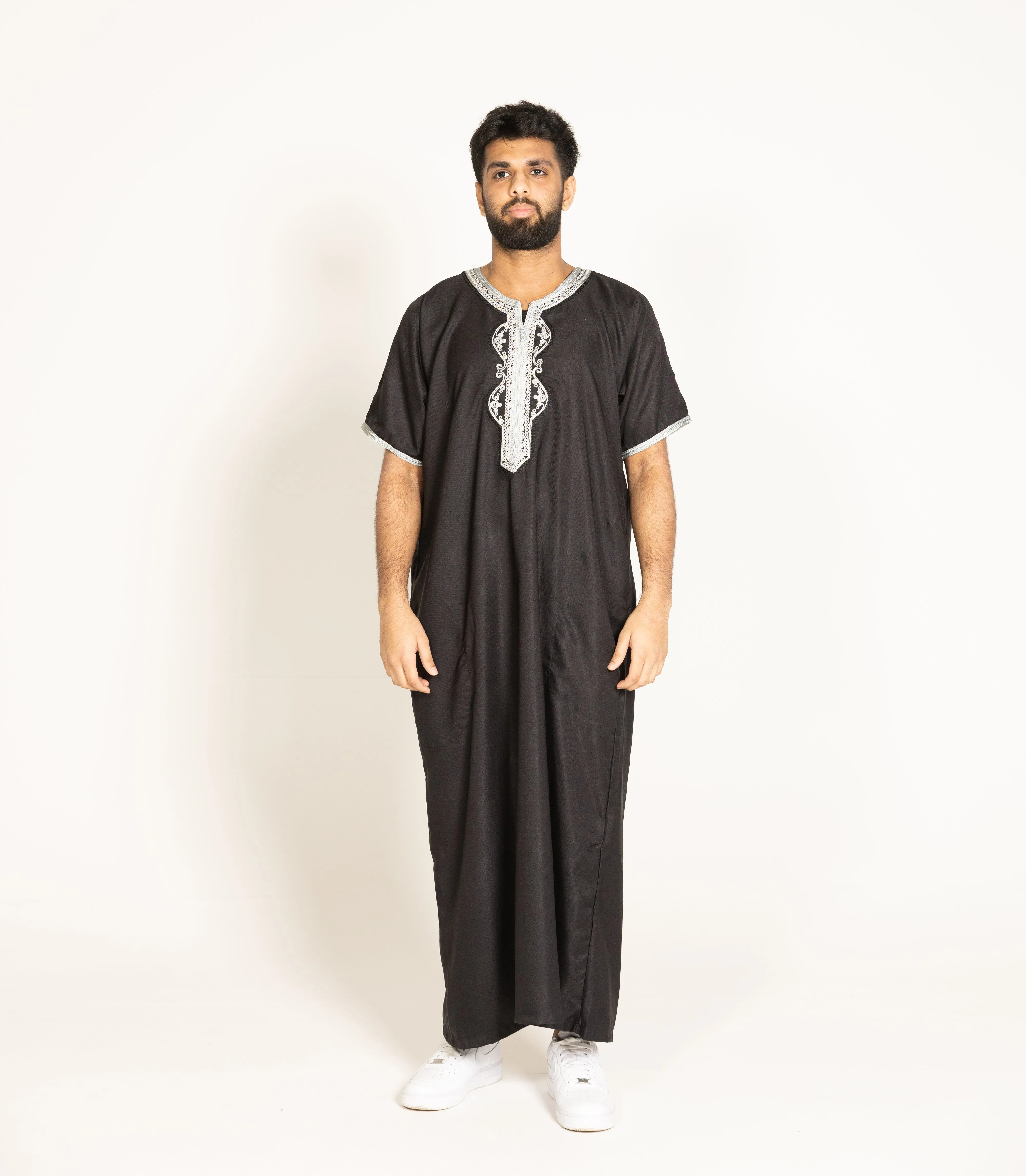 Black Moroccan Thobe / Jubba with Silver Embroidery Half Sleeves Size 56