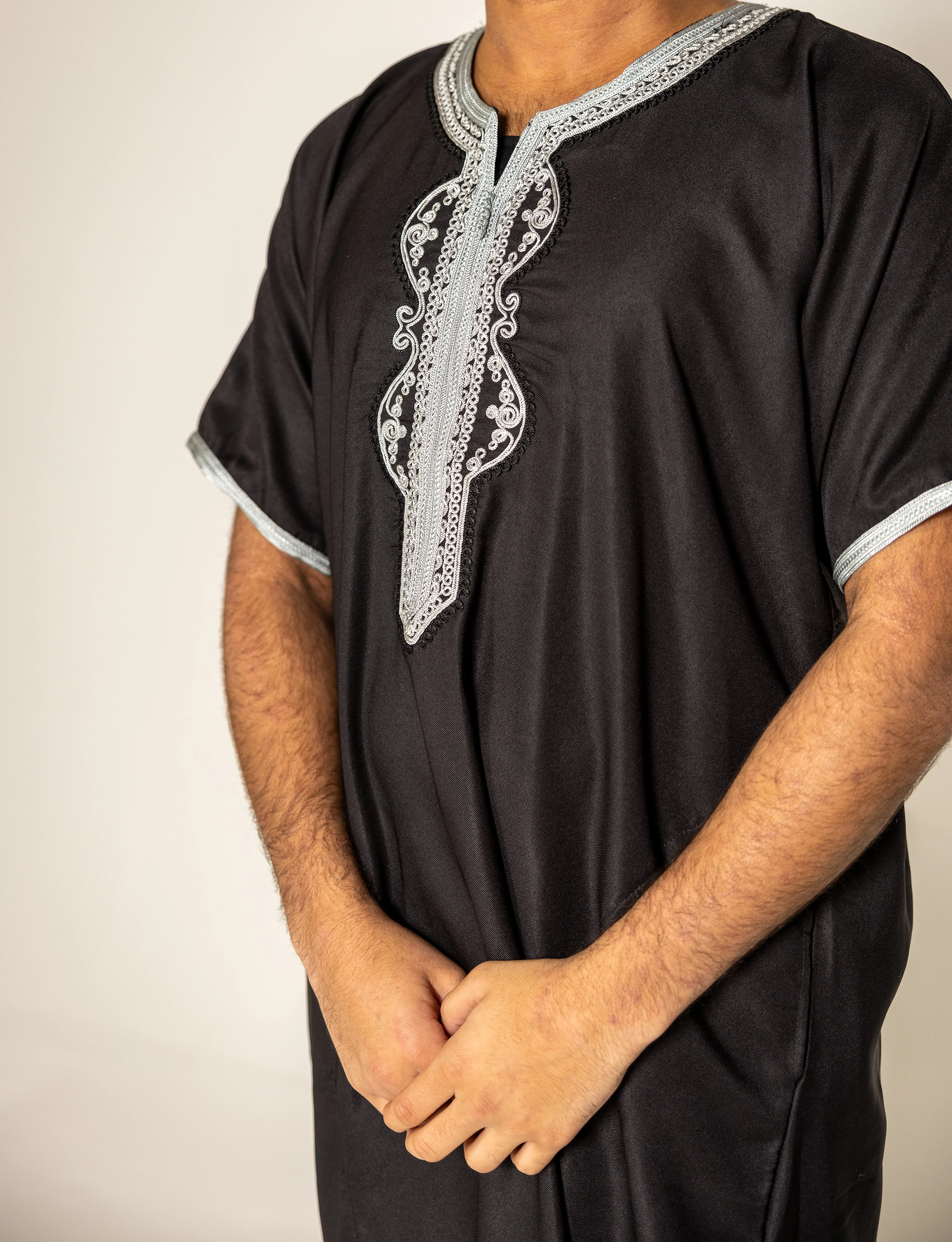 Black Moroccan Thobe / Jubba with Silver Embroidery Half Sleeves Size 56