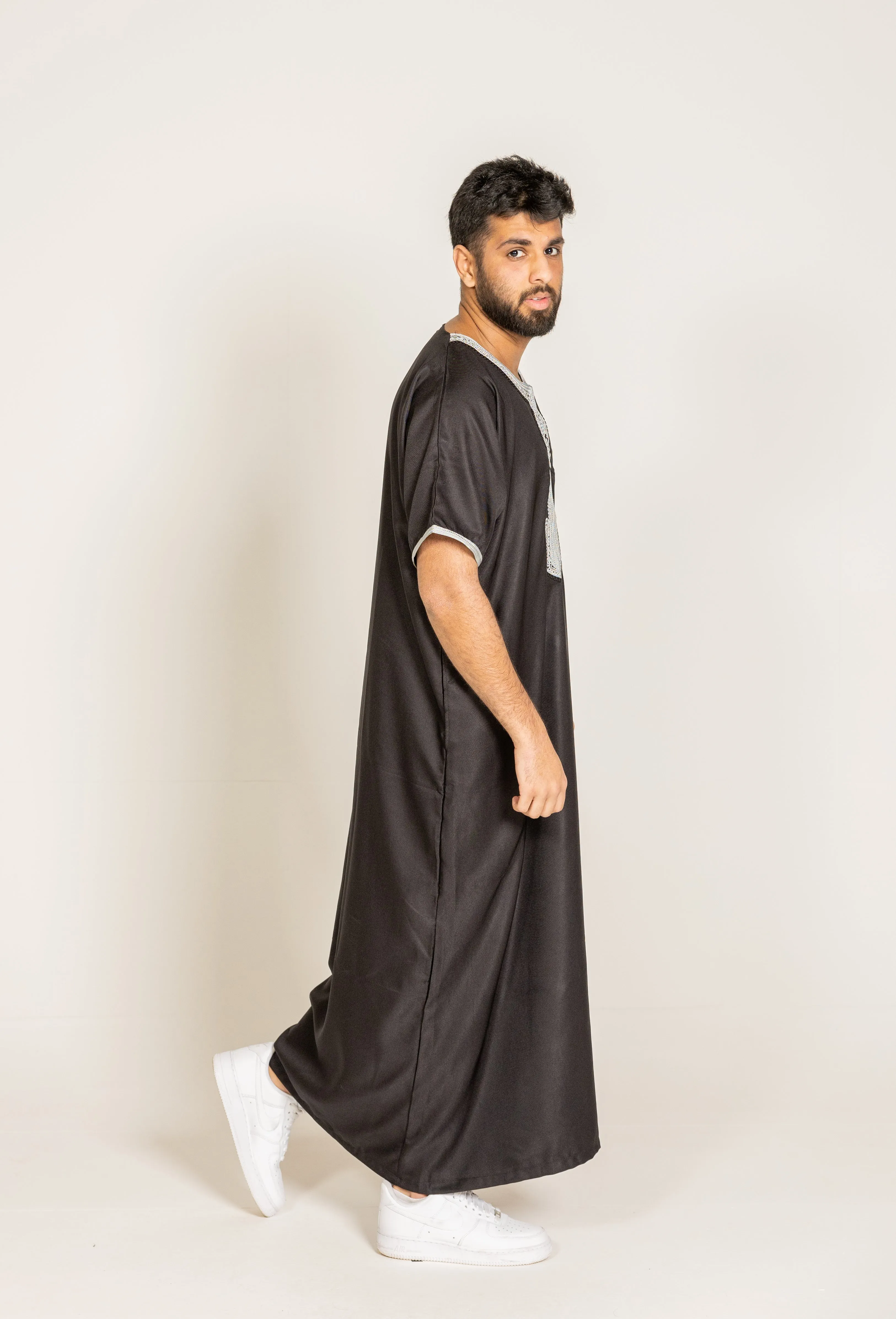 Black Moroccan Thobe / Jubba with Silver Embroidery Half Sleeves Size 56