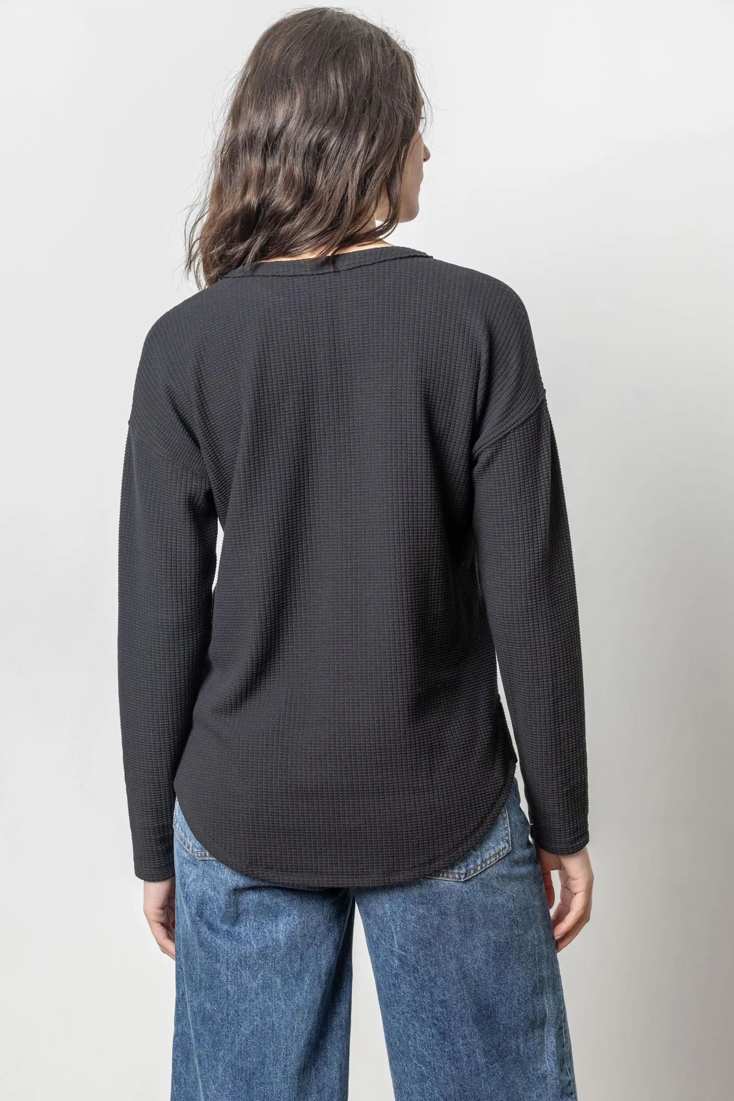 Rounded Hem Split Neck
